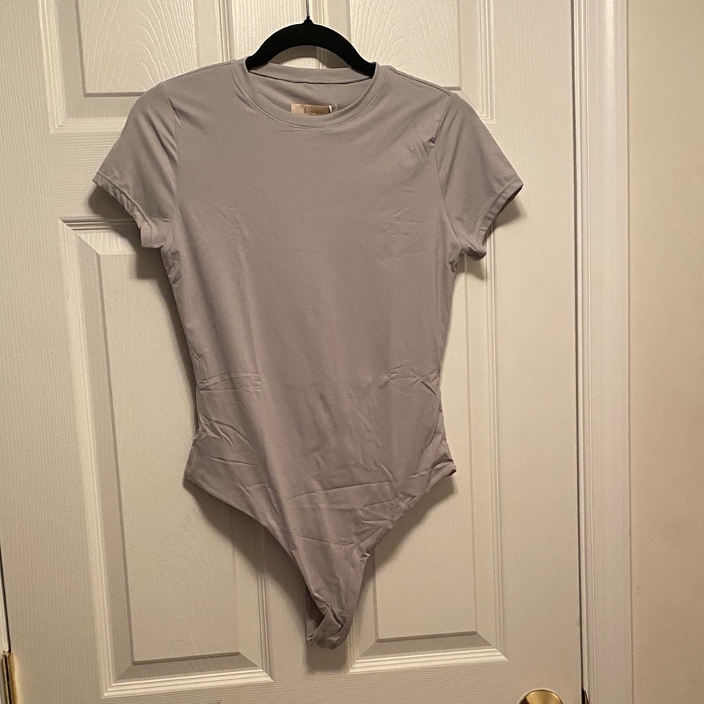 Qinsen Round Neck Gray Stretch Bodysuit…size L